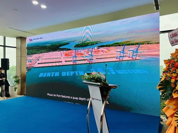 Màn hình LED trình chiếu thông tin khai thác tại Hội thảo Seminar Cảng Phước An.