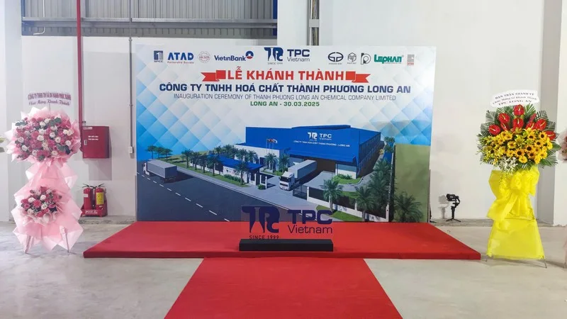 Backdrop check-in Lễ khánh thành Nhà máy Thành Phương Long An được hoàn thiện chỉn chu.