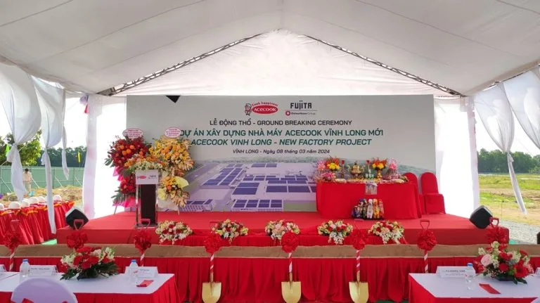 Toàn cảnh sân khấu lễ động thổ nhà máy Acecook do Sài Gòn Light Event triển khai