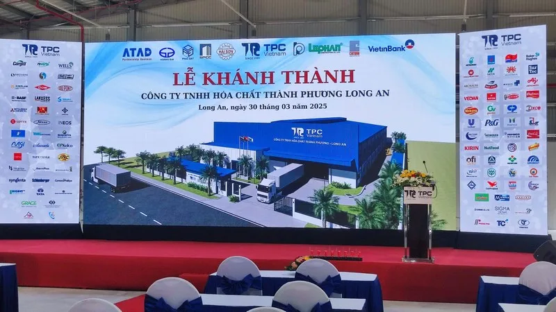 Màn hình LED sân khấu Lễ khánh thành Nhà máy Thành Phương hiển thị hình ảnh sắc nét.