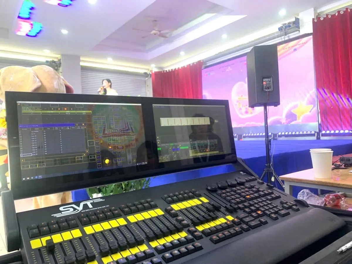 Sài Gòn Light Event đồng hành với chương trình MEracle – Phép màu trong vai trò nhà tài trợ thiết bị. Sài Gòn Light Event là nhà tài trợ thiết bị cho chương trình MEracle – Phép màu.
