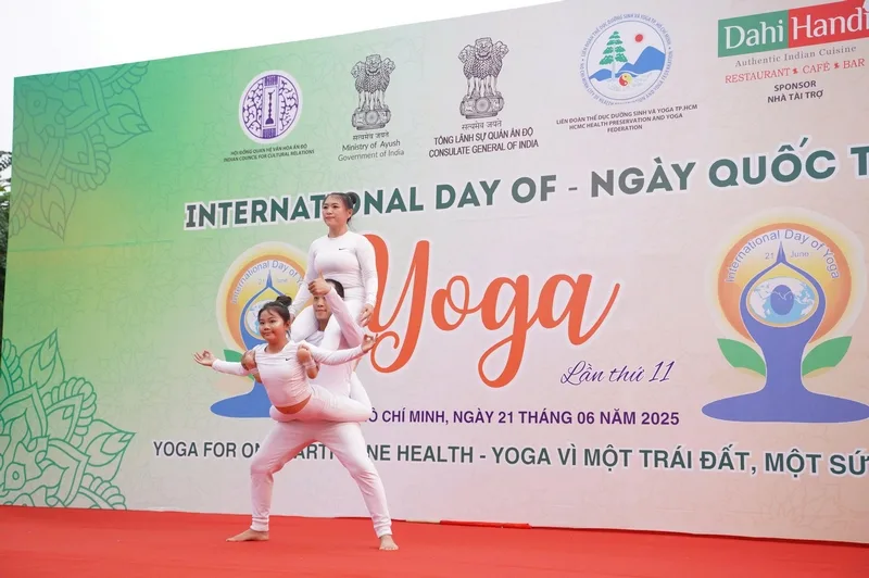 Yoga 2025 tại phố đi bộ Nguyễn Huệ là dấu mốc tiếp nối trước Ngày Quốc tế Yoga 2026 do Sài Gòn Light Event đồng hành.