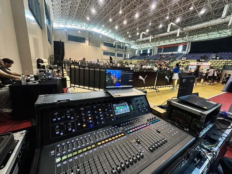Âm thanh ánh sáng sự kiện doanh nghiệp do Sài Gòn Light Event triển khai giúp chương trình vận hành ổn định và chuyên nghiệp.