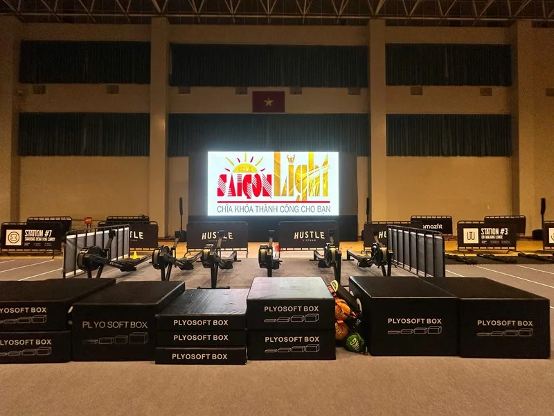 Màn hình LED sự kiện doanh nghiệp hỗ trợ hiển thị nội dung chương trình, hình ảnh thương hiệu và truyền thông sự kiện.