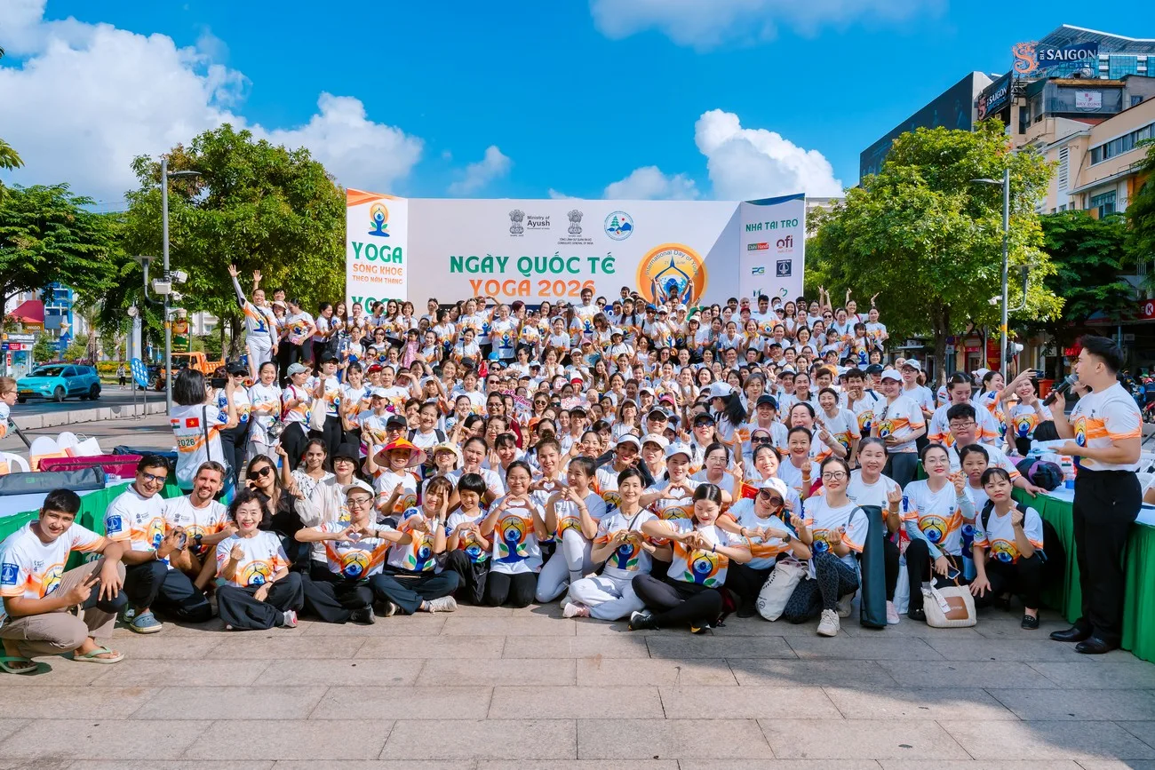 Hơn 2.000 người cùng tham gia Ngày Quốc tế Yoga 2026 tại phố đi bộ Nguyễn Huệ. Ngày Quốc tế Yoga 2026 với hơn 2.000 người tại phố đi bộ Nguyễn Huệ