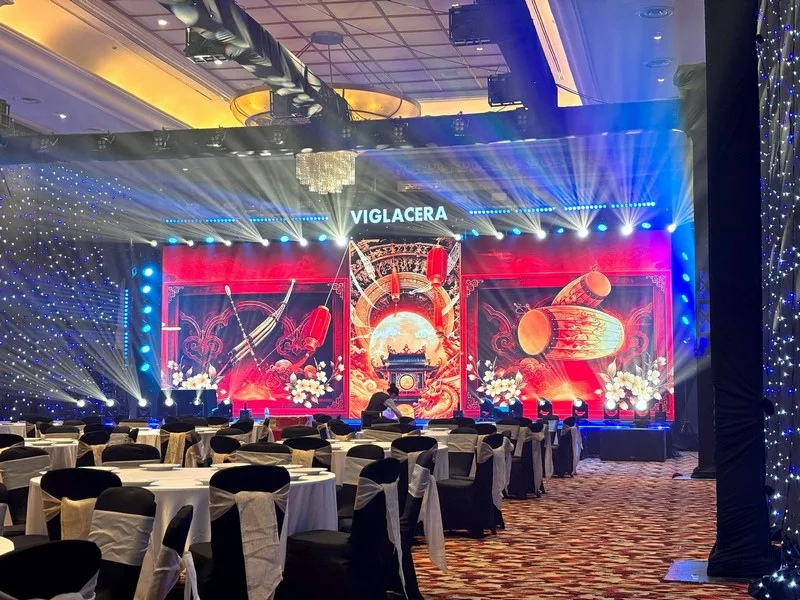 Màn trình diễn tại Hội nghị khách hàng VIGSA 2026 do Sài Gòn Light Event tổ chức.