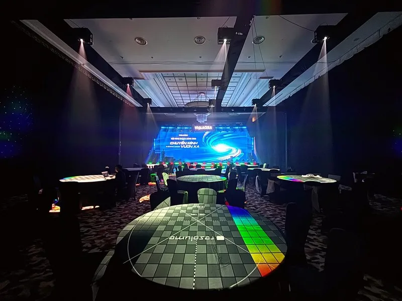Kiểm tra hiệu ứng ánh sáng Gala Dinner VIGSA 2026 trước chương trình.