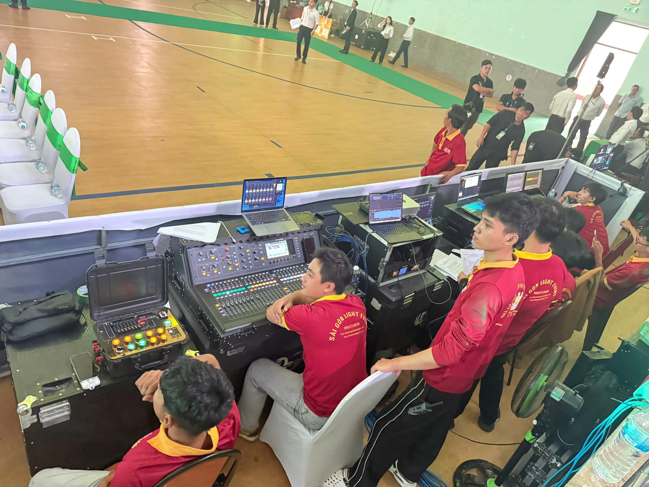 sai gon light event to chuc le xuat quan clb truong tuoi dong nai vleague 2026 2027 (158).jpg sai gon light event to chuc le xuat quan clb truong tuoi dong nai vleague 2026 2027 (158).jpg